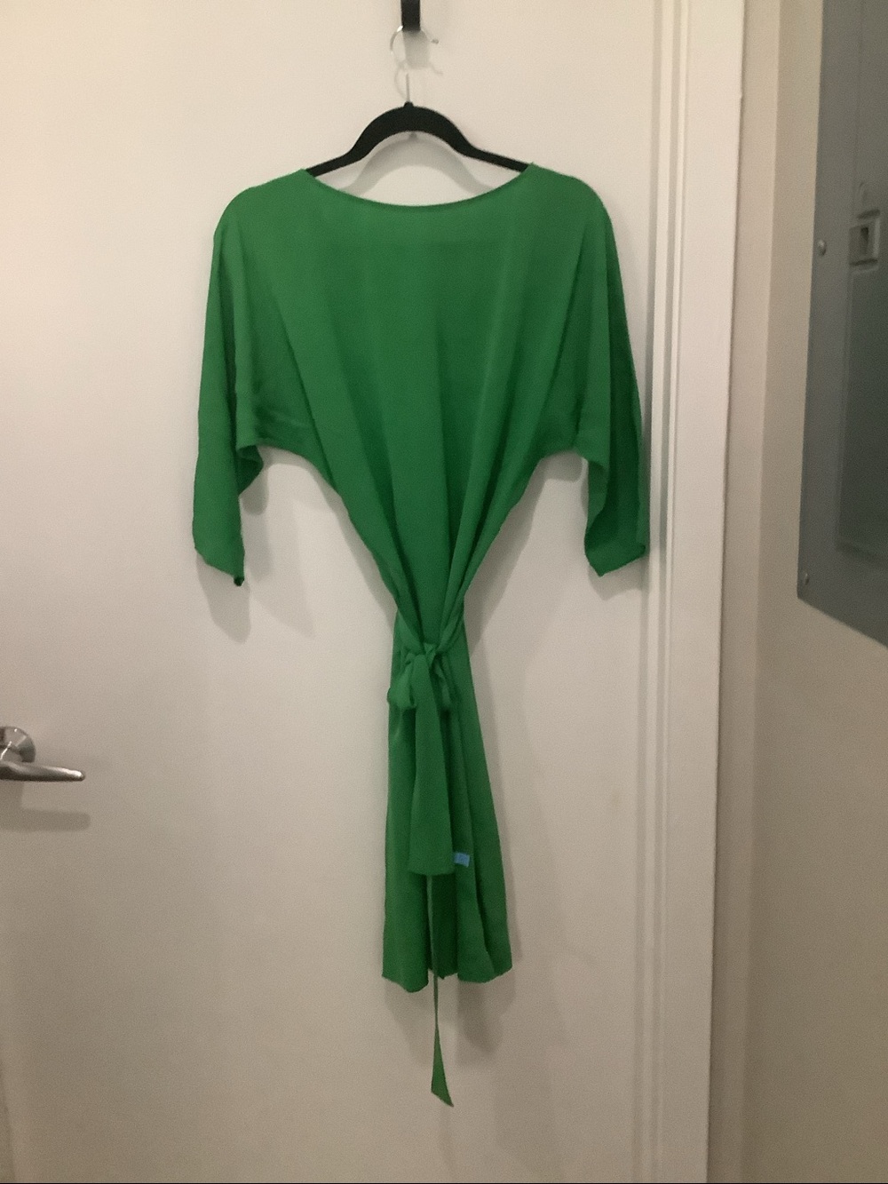 Diane Von Furstenberg Vibrant Green Tie-Back Tunic Top